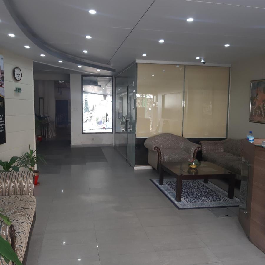 Premier Inn Davis Road Λαχόρη Εξωτερικό φωτογραφία